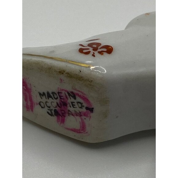 Miniature Porcelain Shoe Figurine With Floral & Gold Details Made In Occupied Ja - Picture 5 of 7